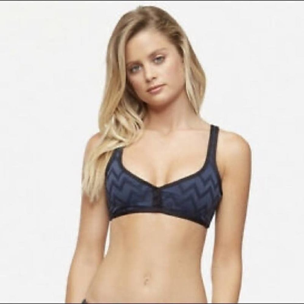 Tavik Marlowe Women Ombre blue Textured Chevron New Crop Bikini Top Medium